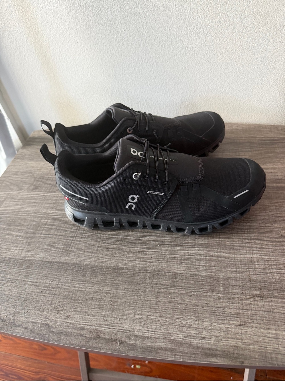 On Running Black Cloudswift Low-Profile Running Sneakers - Picture 4 of 4